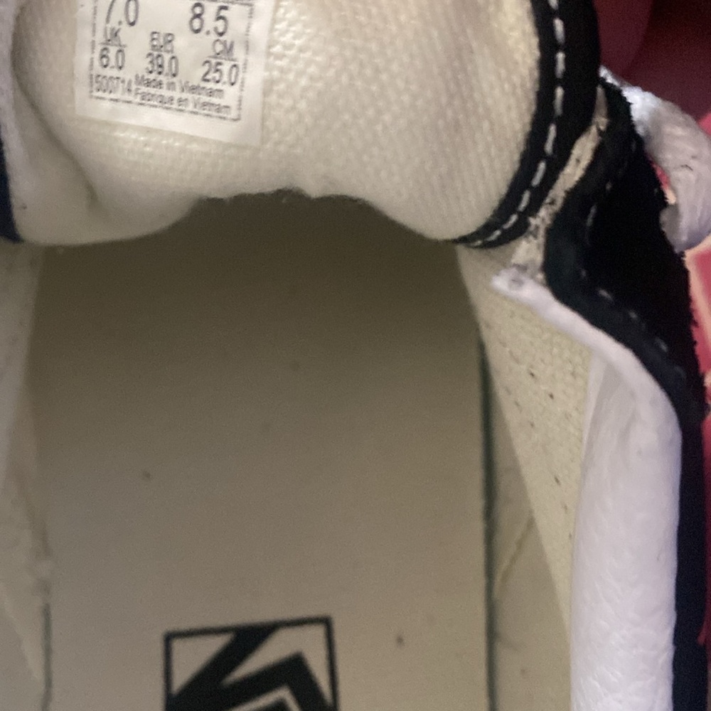 New beautiful vans - Picture 5 of 9